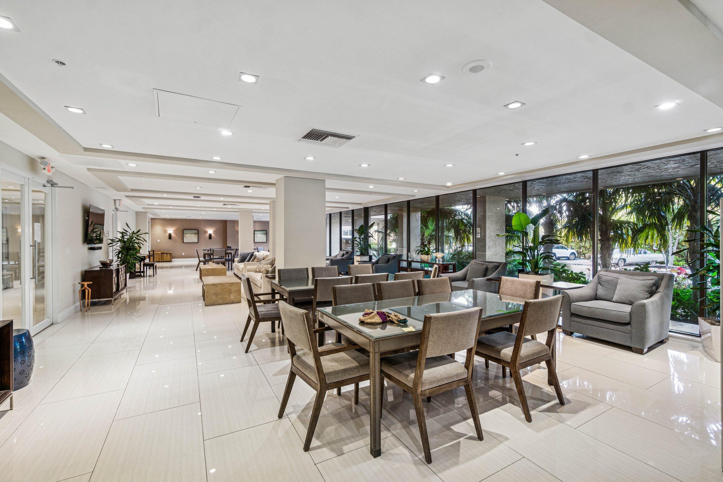 REGENCY HIGHLAND CLUB CONDO - Residential