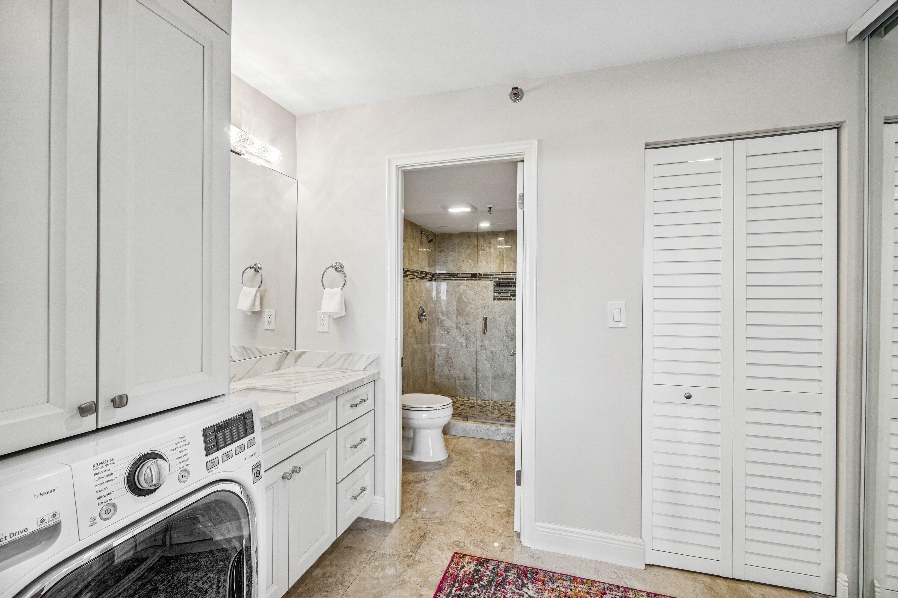 REGENCY HIGHLAND CLUB CONDO - Residential