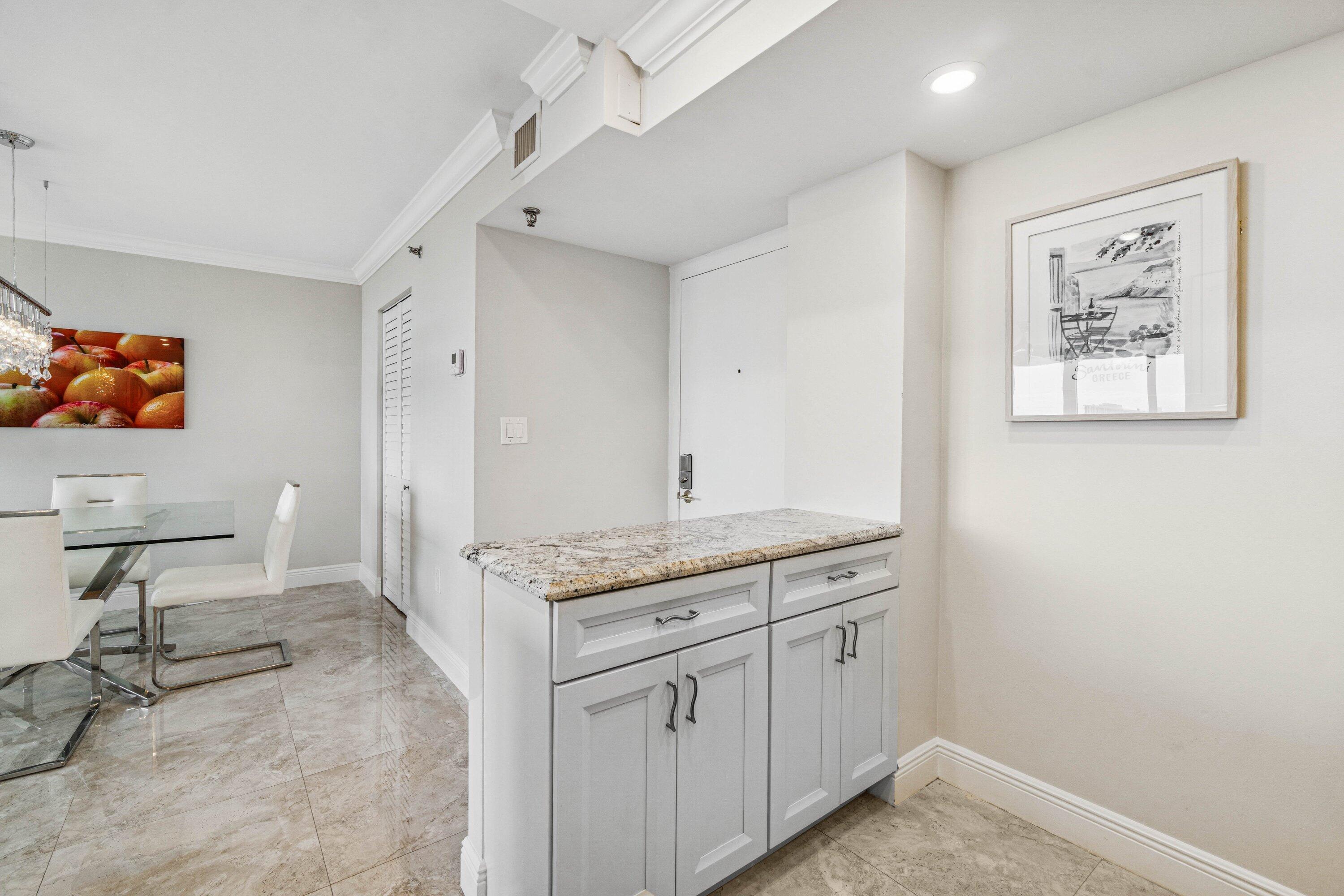 REGENCY HIGHLAND CLUB CONDO - Residential