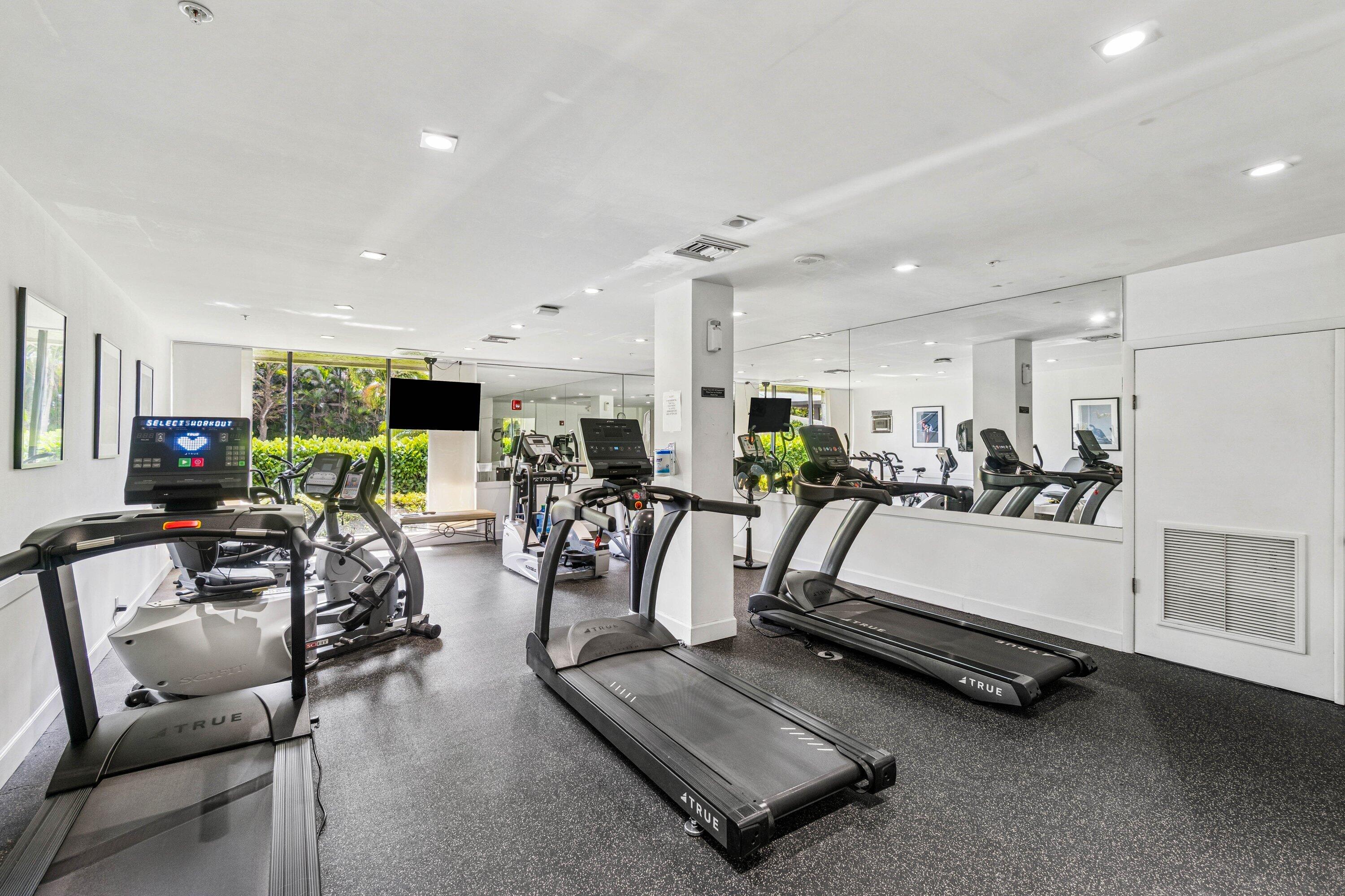 REGENCY HIGHLAND CLUB CONDO - Residential