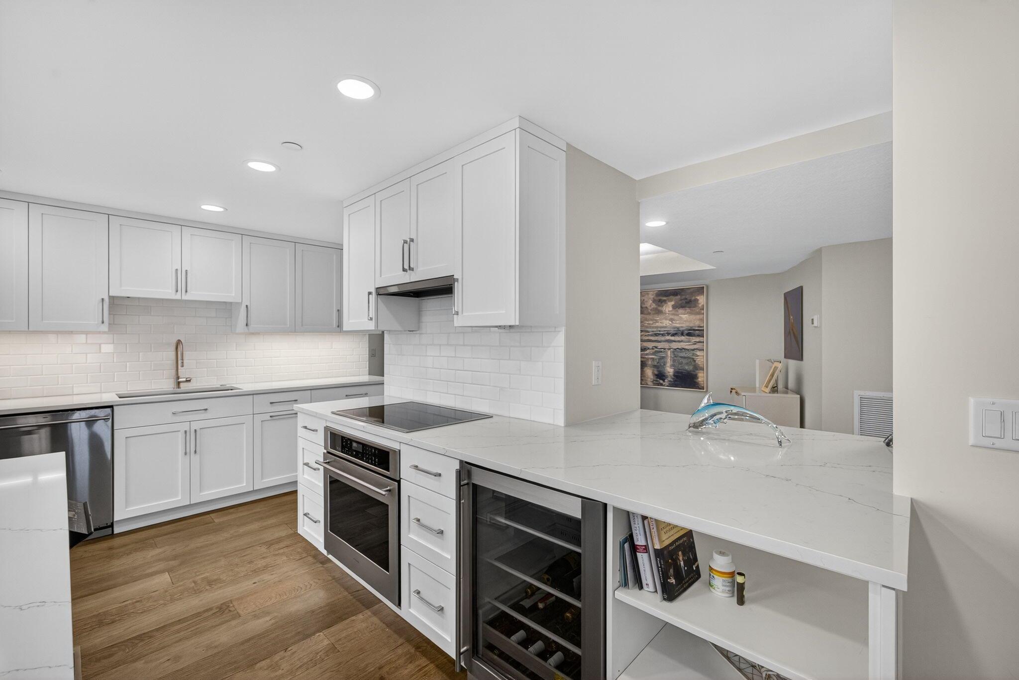 BRIGADOON CONDO - Residential