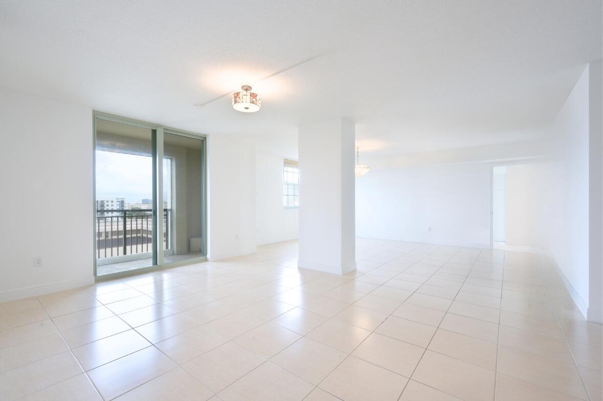 610 Clematis Street 700 & 702