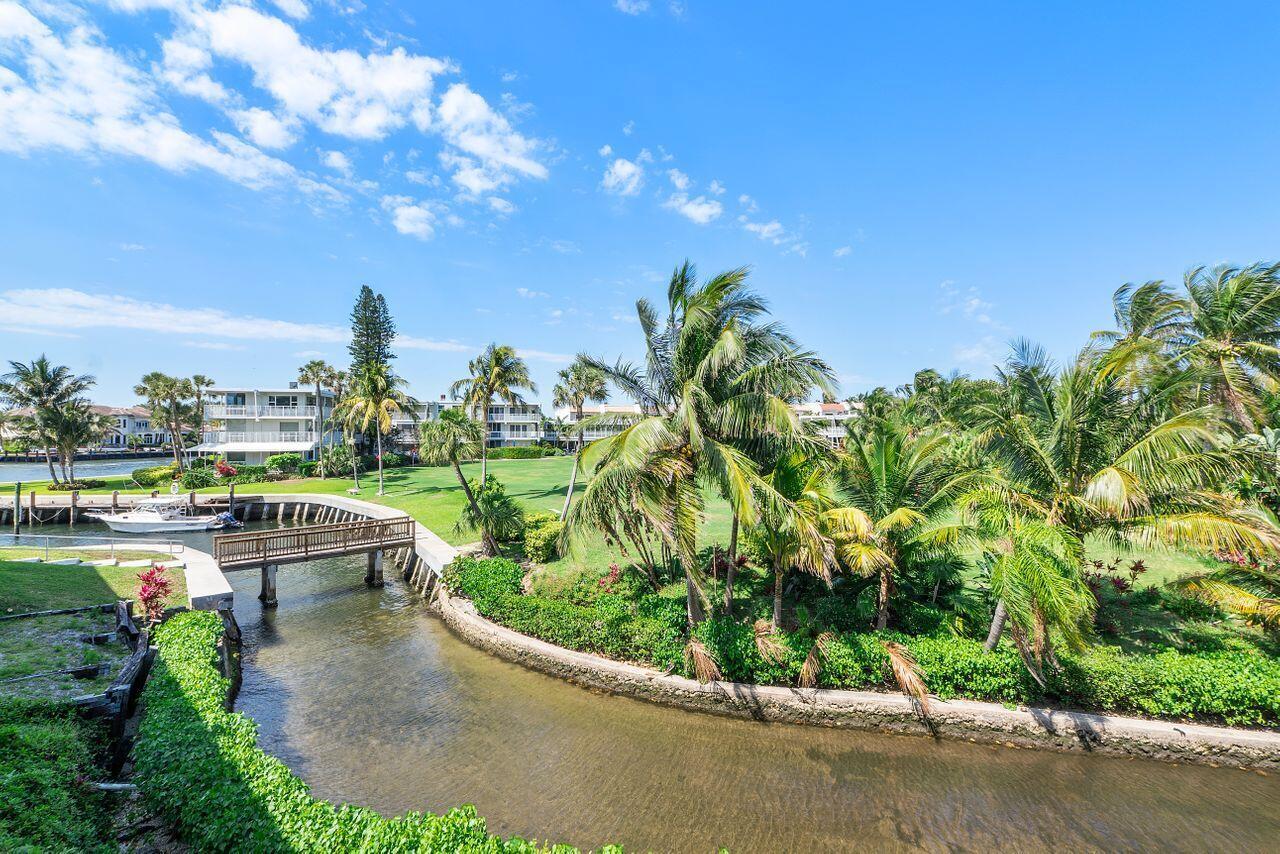 SEA CLUB OF HILLSBORO BEA - Residential