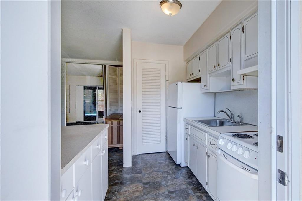 Venetian Park Gardens Con - Residential Lease