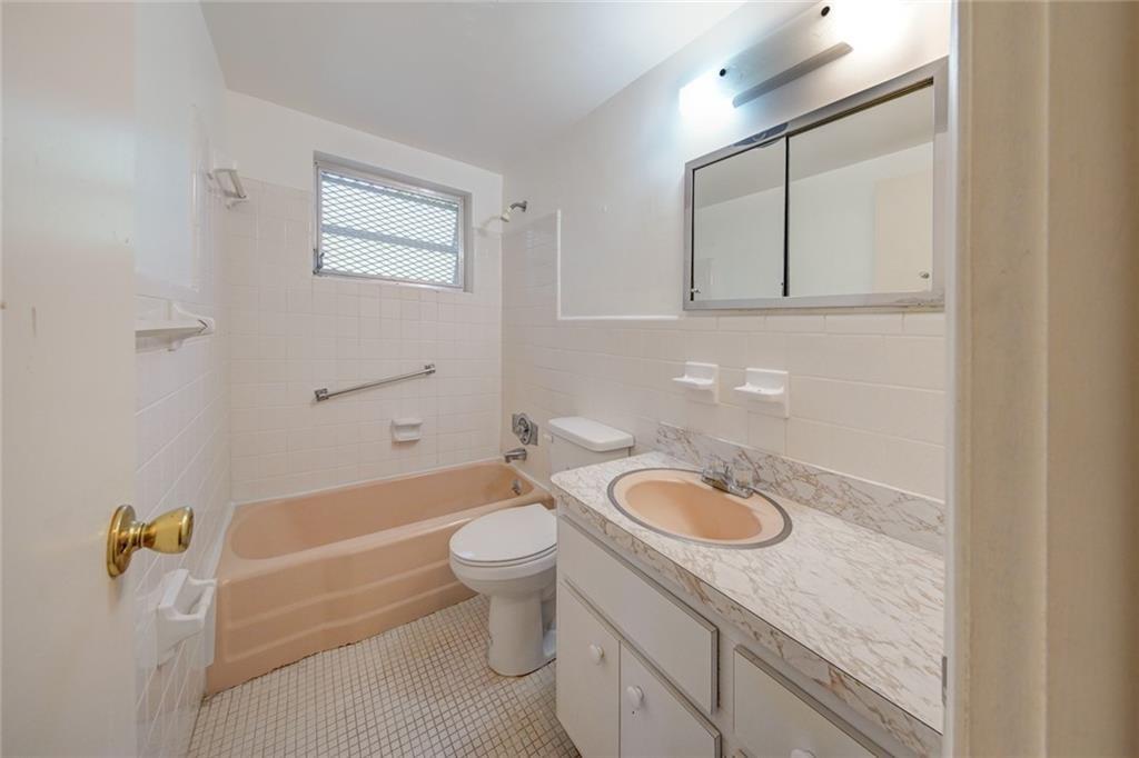 Venetian Park Gardens Con - Residential Lease