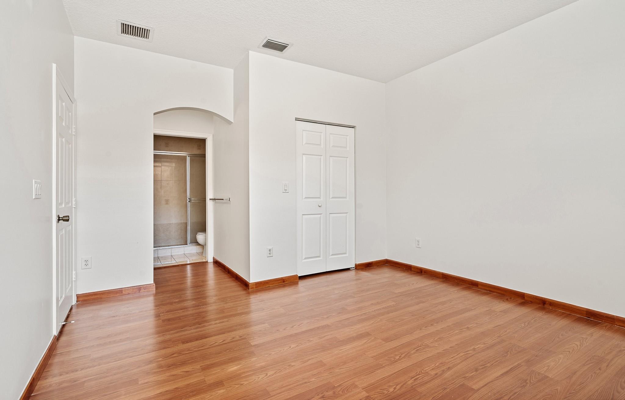 VILLAS AT HARBOR ISLES - Residential