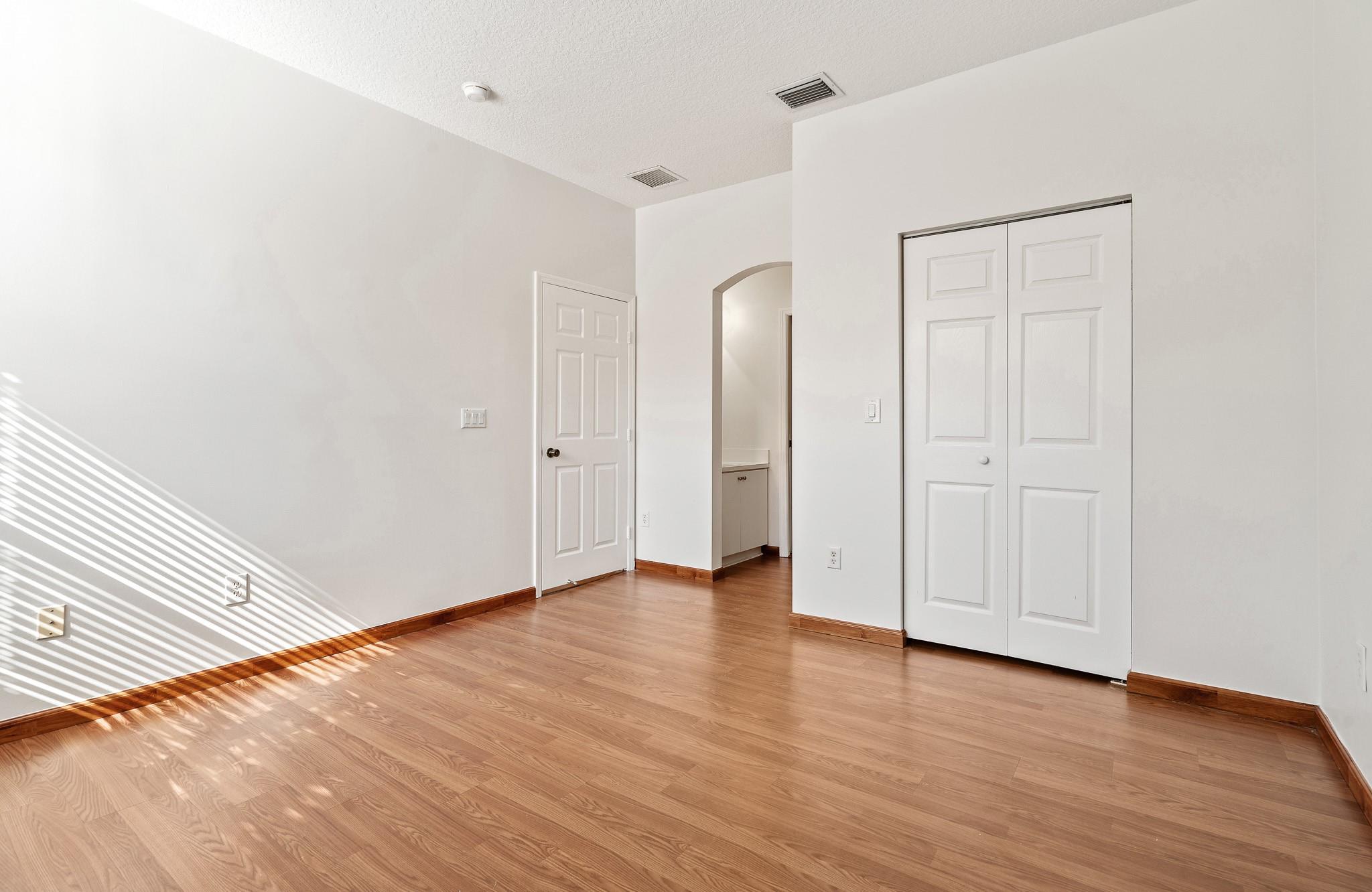 VILLAS AT HARBOR ISLES - Residential