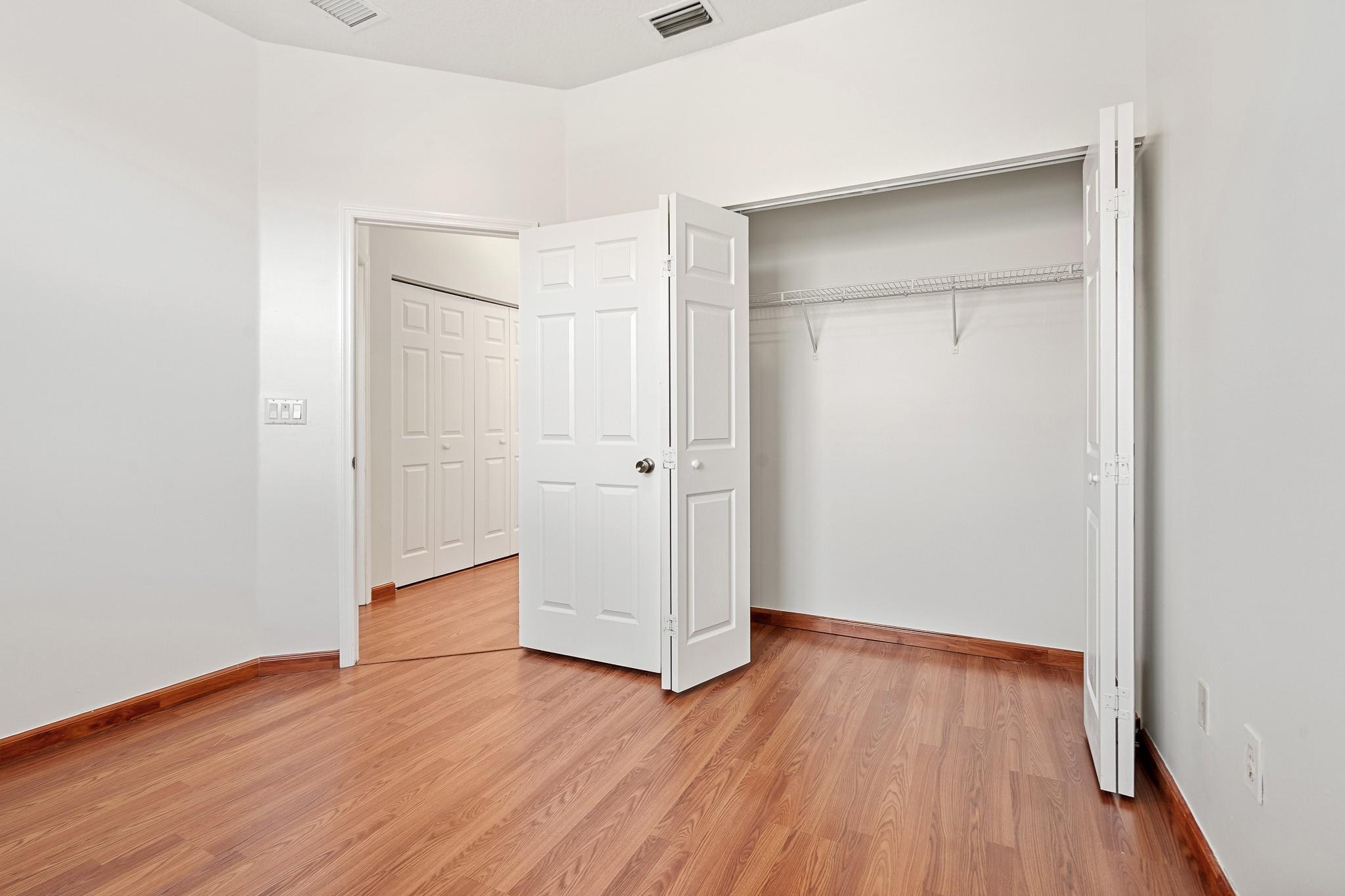 VILLAS AT HARBOR ISLES - Residential