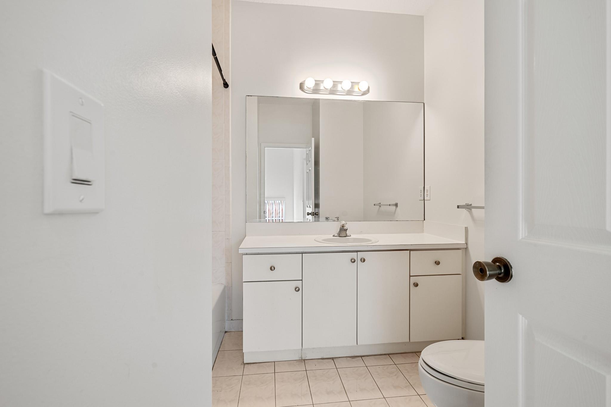 VILLAS AT HARBOR ISLES - Residential