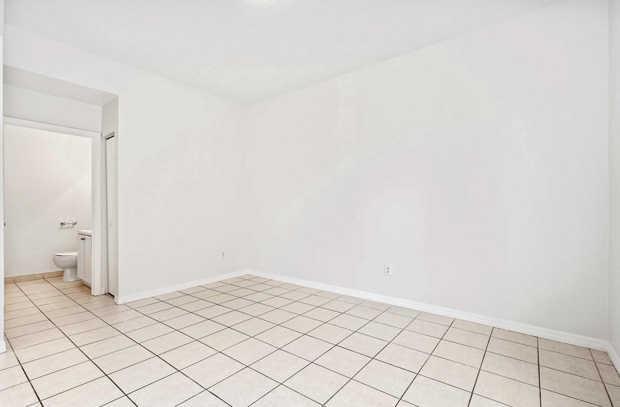 VILLAS AT HARBOR ISLES - Residential