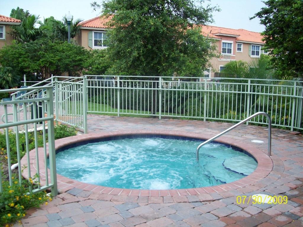 VILLAS AT HARBOR ISLES - Residential