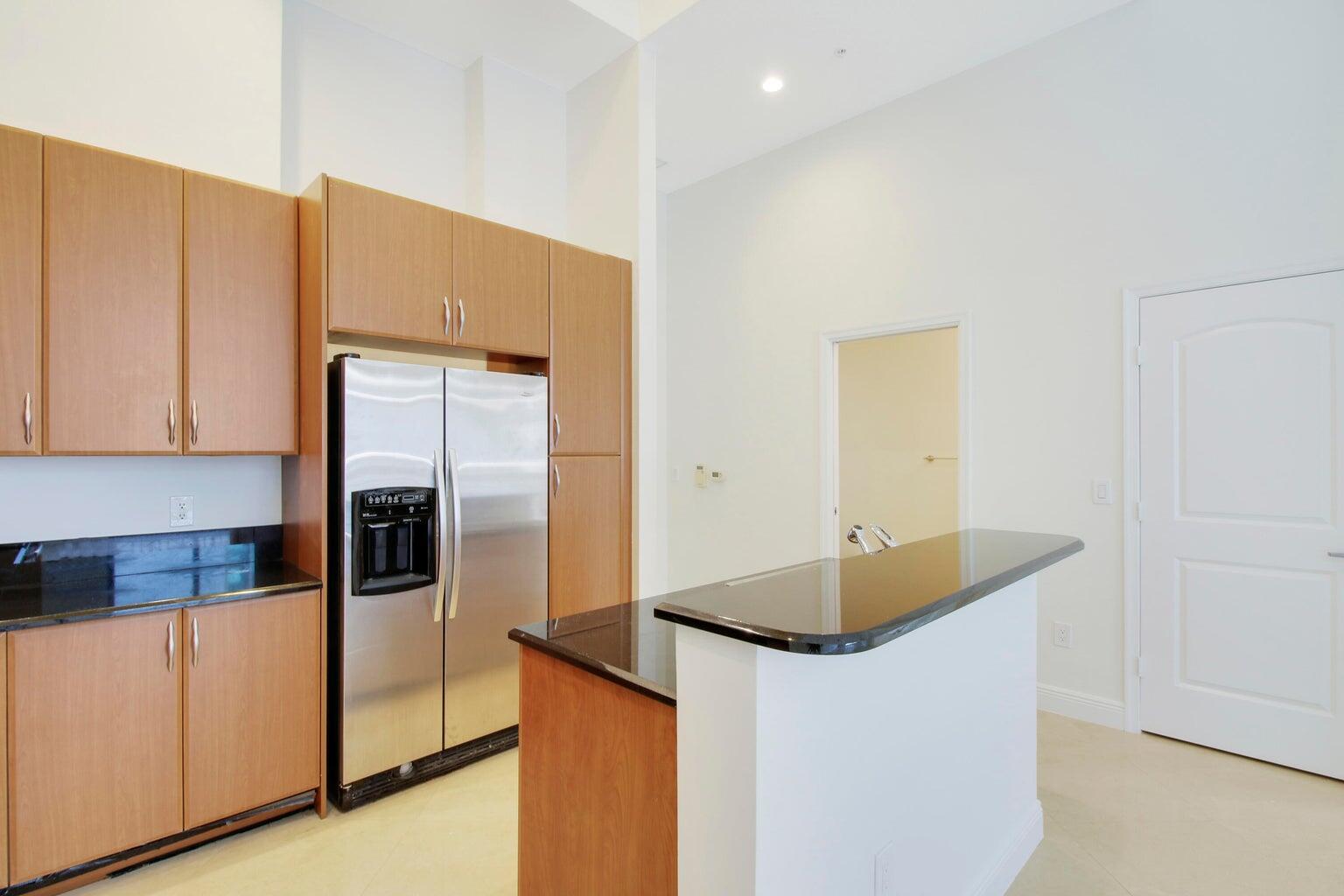 701 S Olive Avenue 316