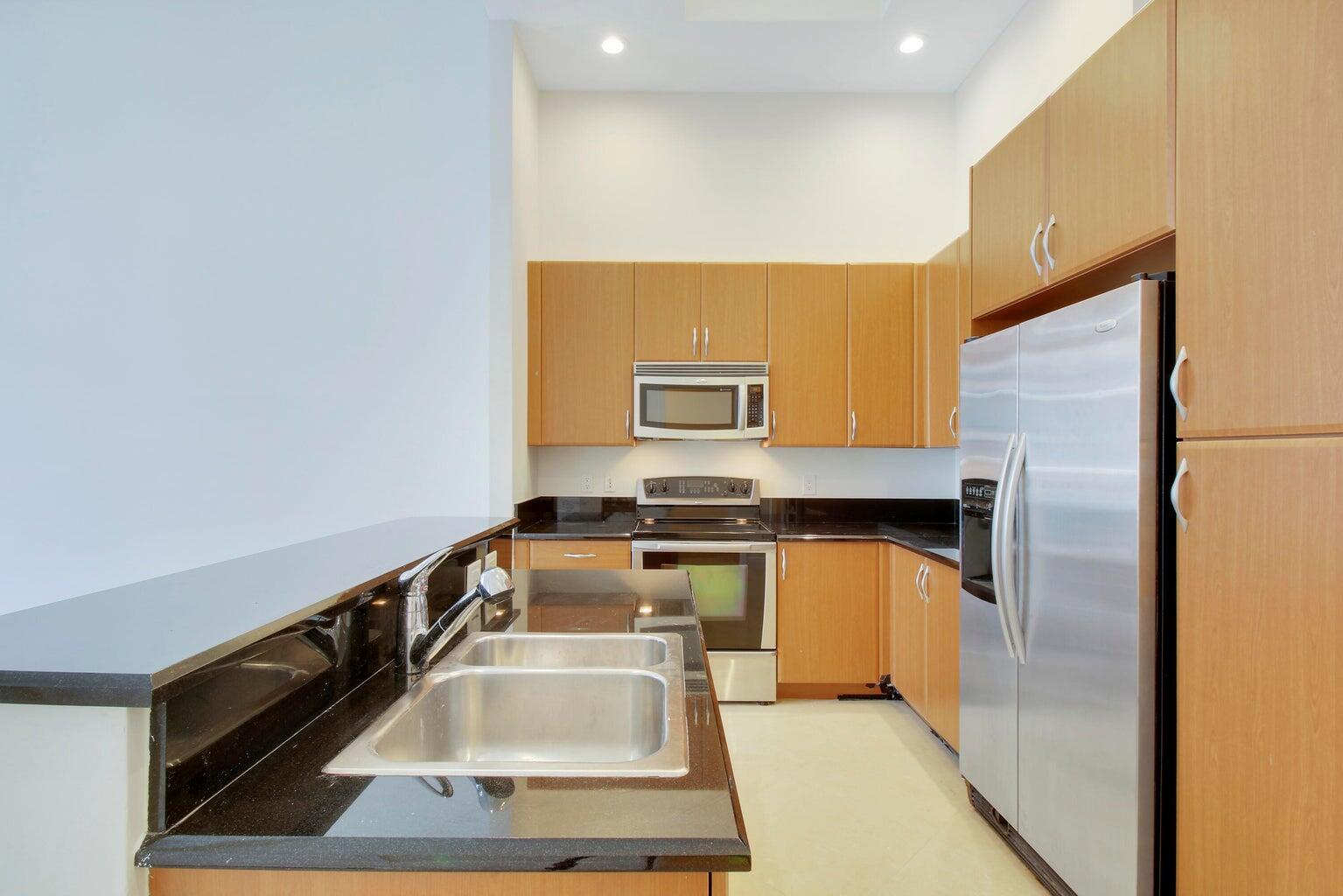701 S Olive Avenue 316