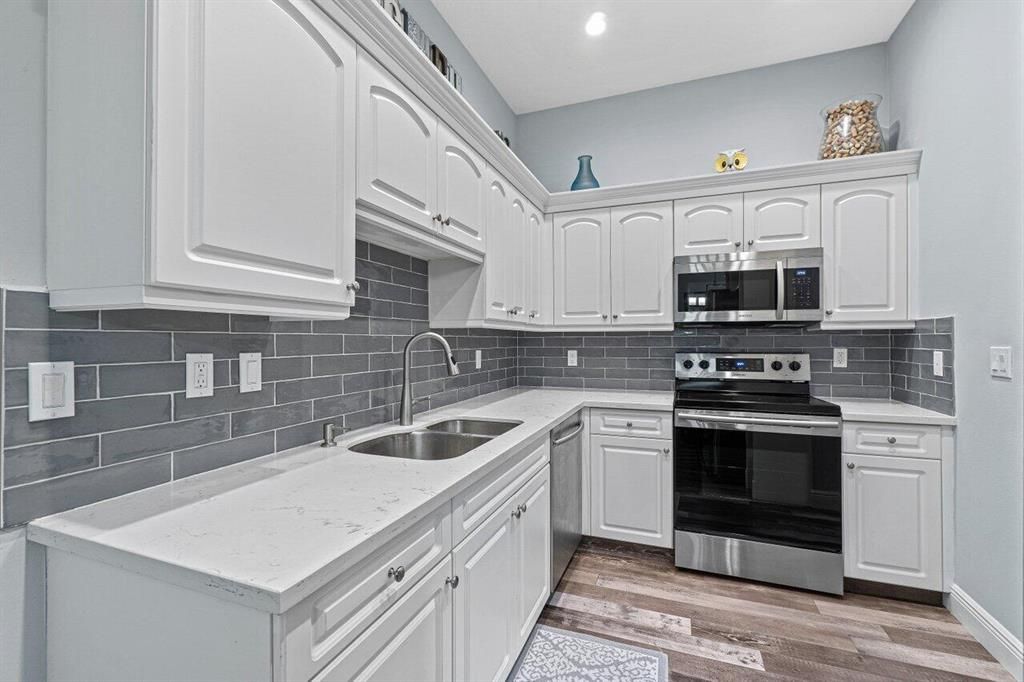 Photo of 2607 Venetian Drive Dr, Boynton Beach, FL 33426 (MLS # R10833079)