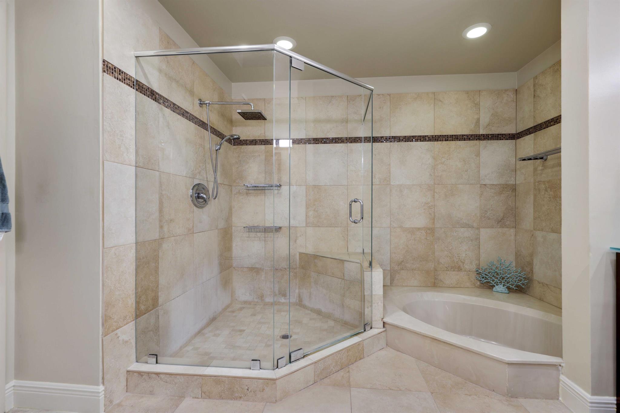 MONTEREY LAKE - Residential