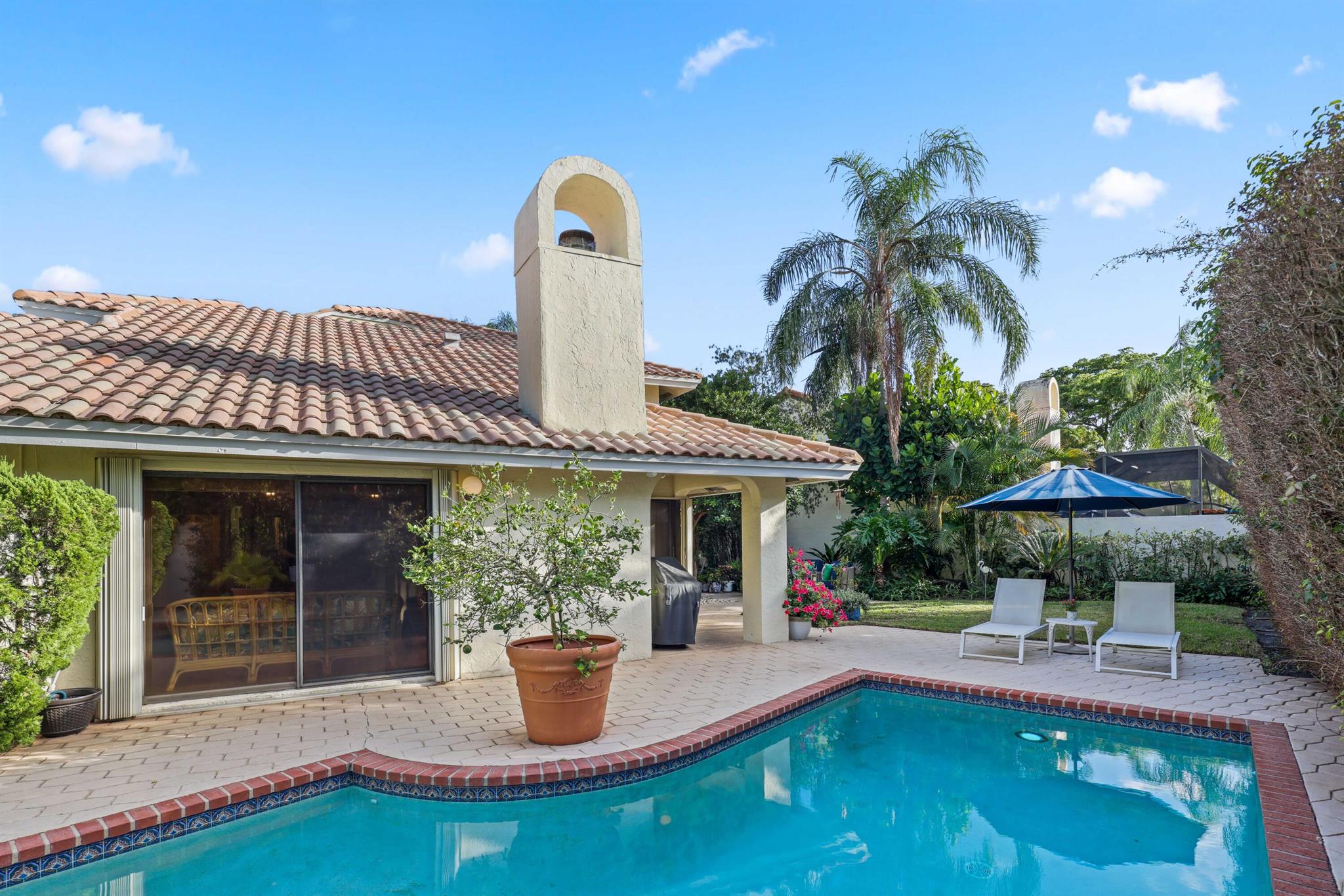 MONTEREY LAKE - Residential