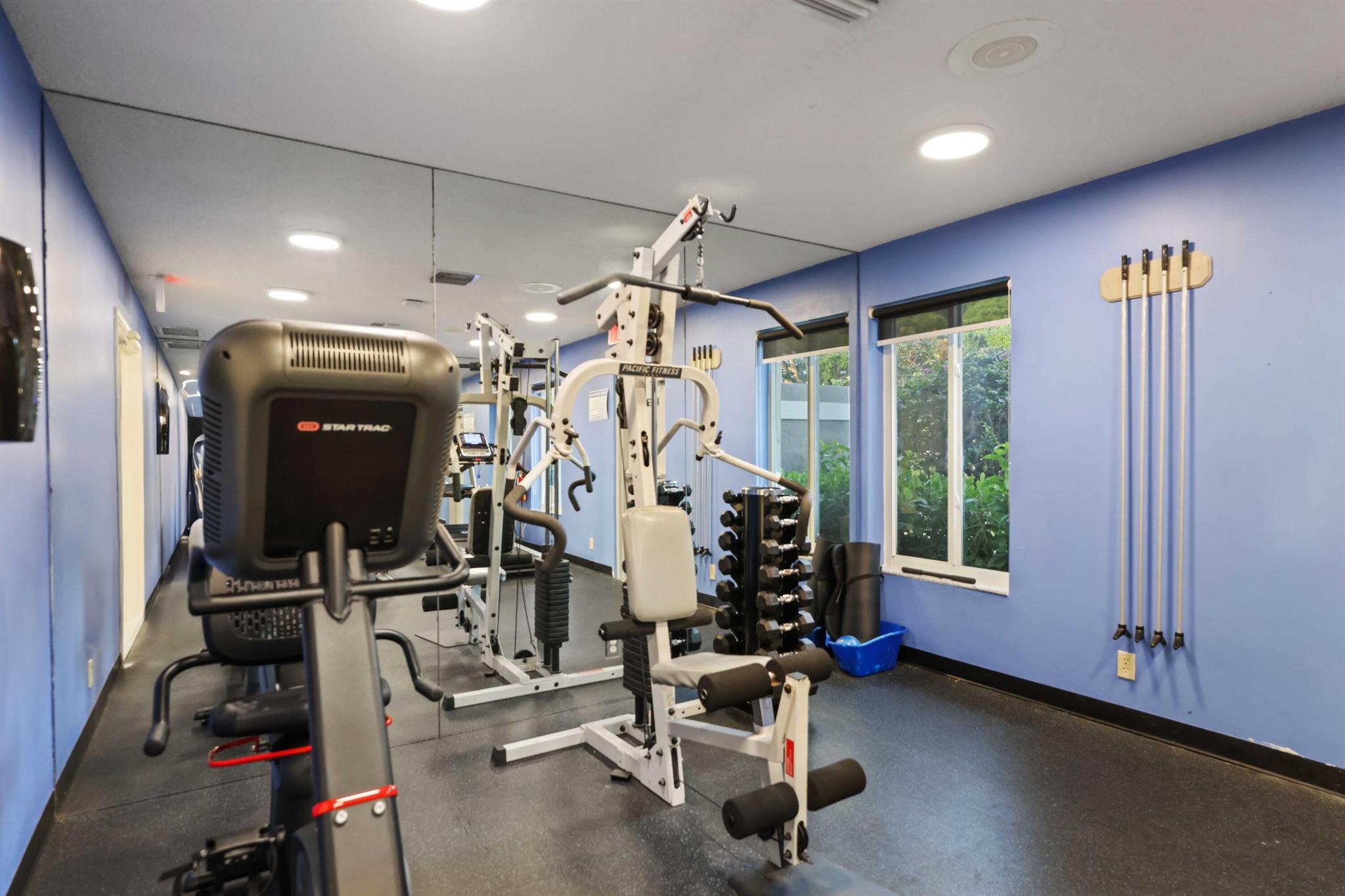 MONTEREY LAKE - Residential