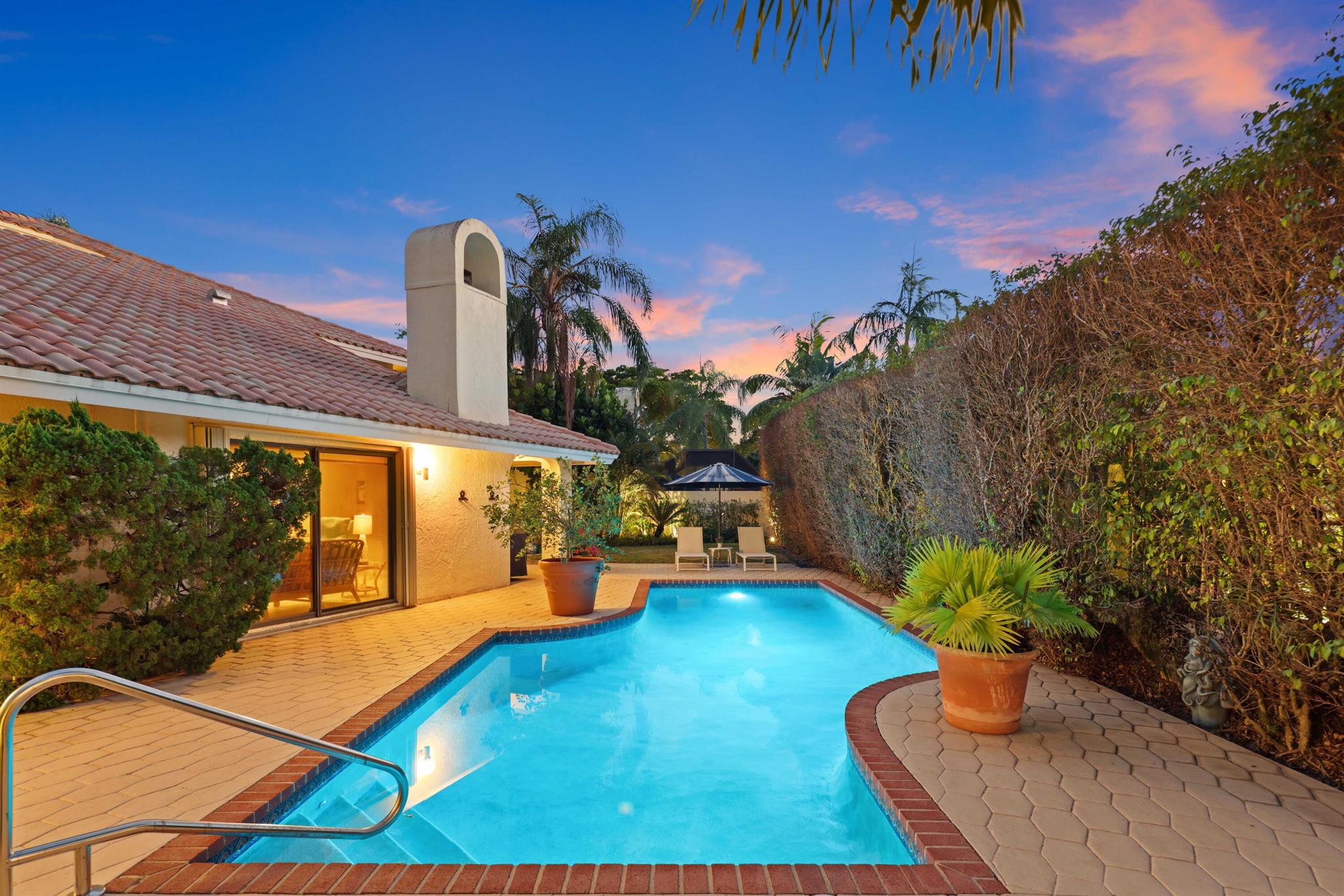 MONTEREY LAKE - Residential