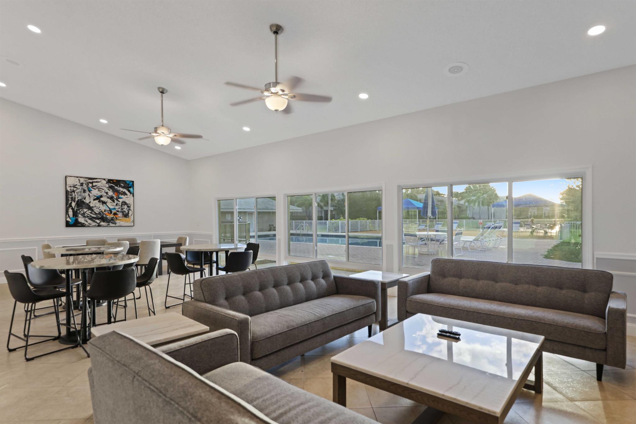 MONTEREY LAKE - Residential