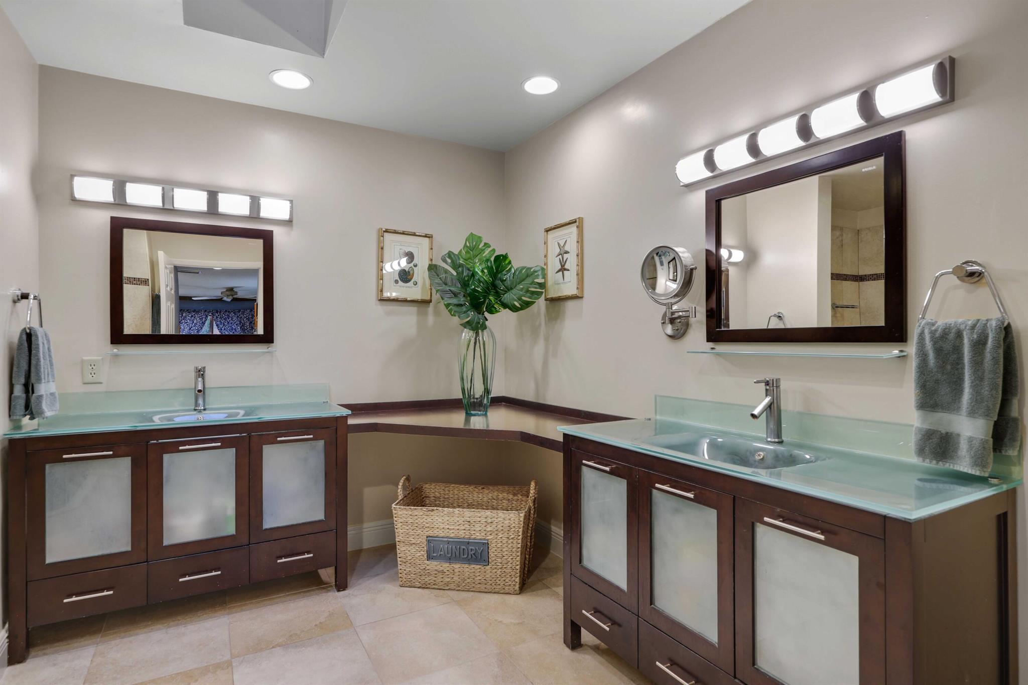 MONTEREY LAKE - Residential