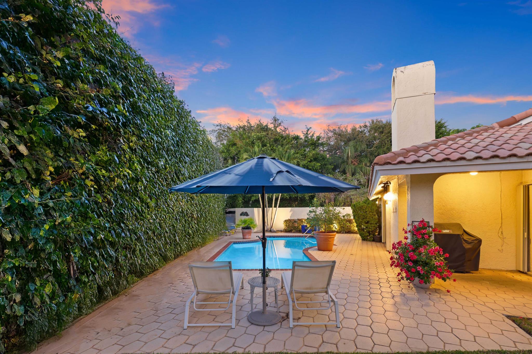 MONTEREY LAKE - Residential