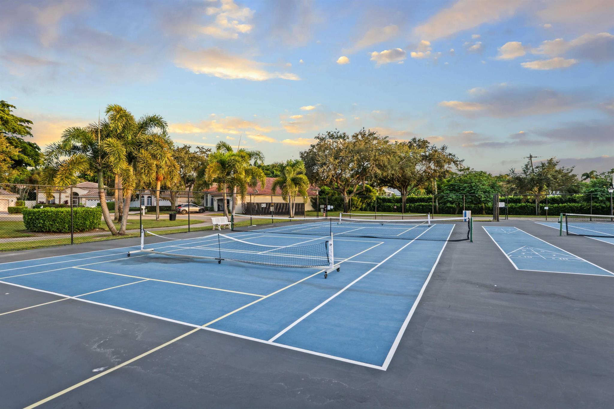 MONTEREY LAKE - Residential