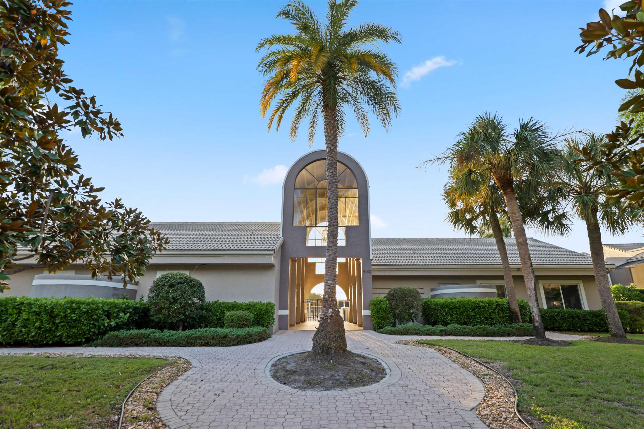 MONTEREY LAKE - Residential