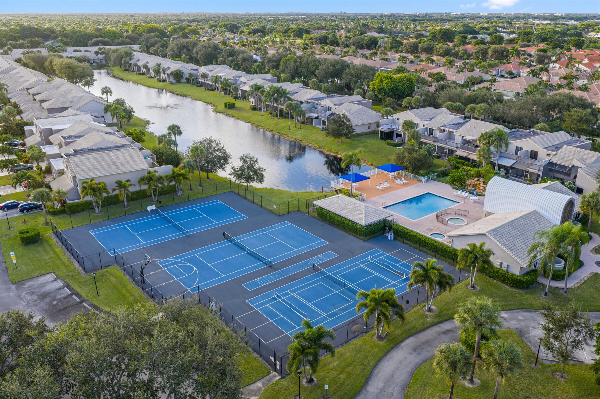 MONTEREY LAKE - Residential