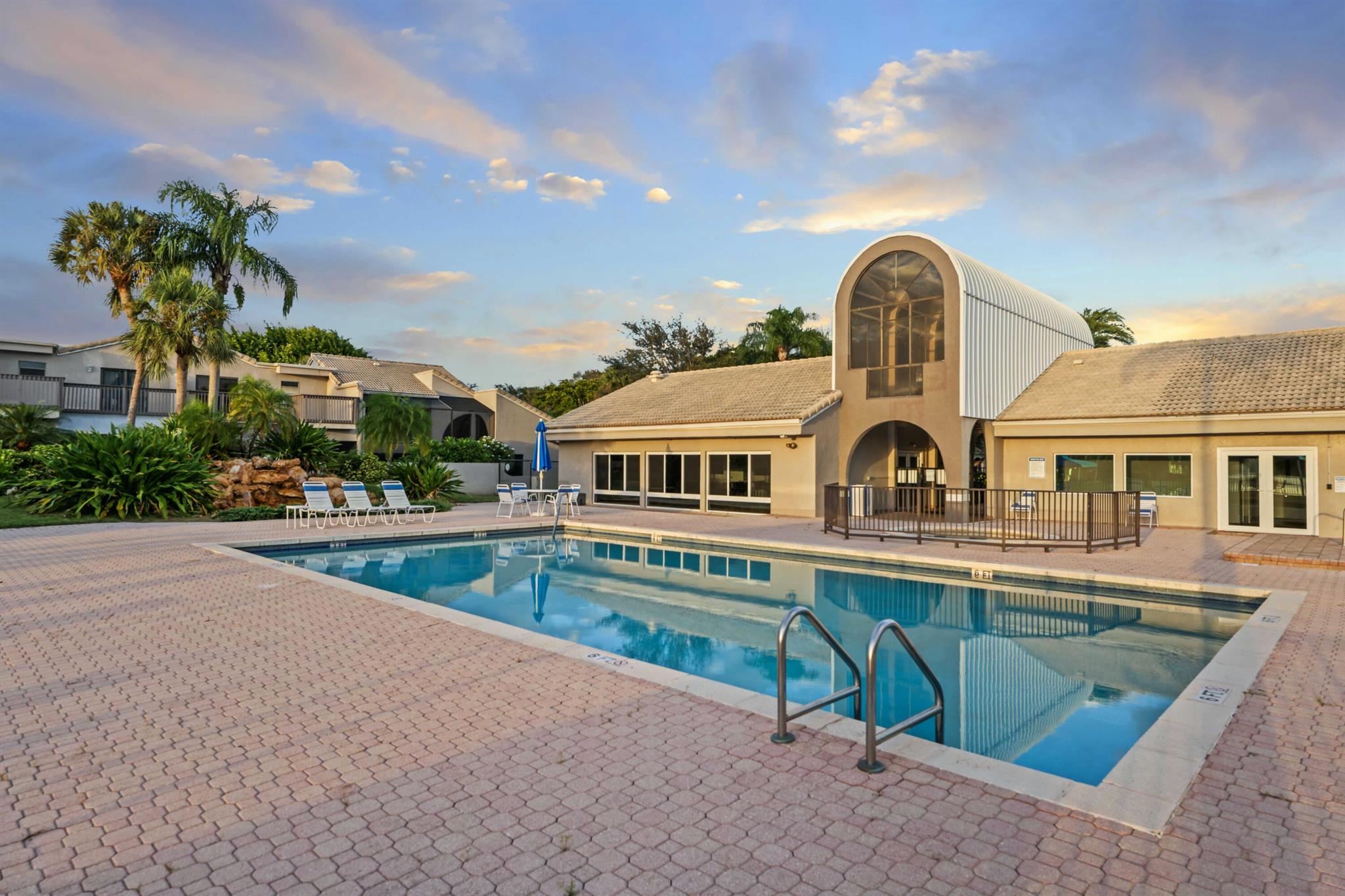 MONTEREY LAKE - Residential