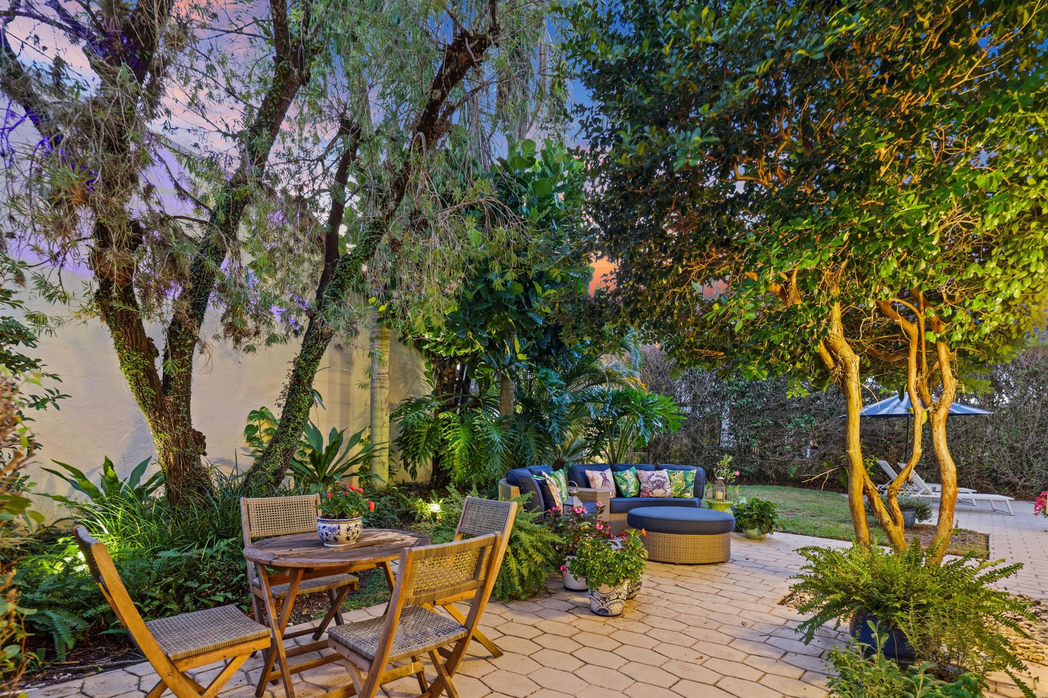 MONTEREY LAKE - Residential