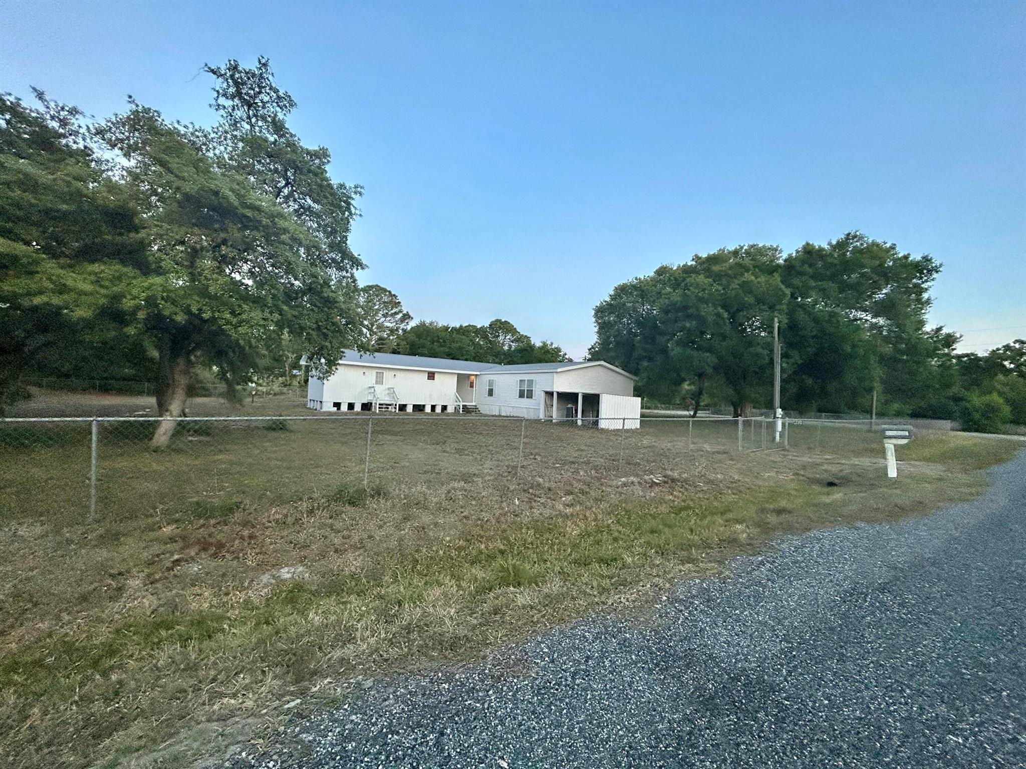 5805 Ridge Court