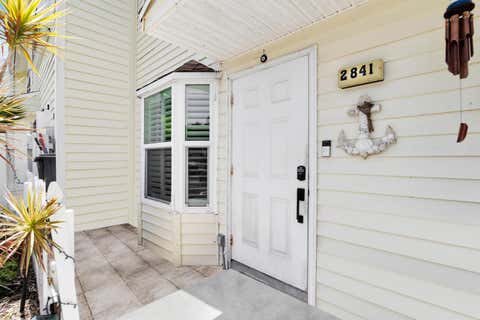 Tiny photo for 2841 NE 15TH Street, Pompano Beach, FL 33062 (MLS # B26053446)