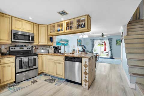 Tiny photo for 2841 NE 15TH Street, Pompano Beach, FL 33062 (MLS # B26053446)