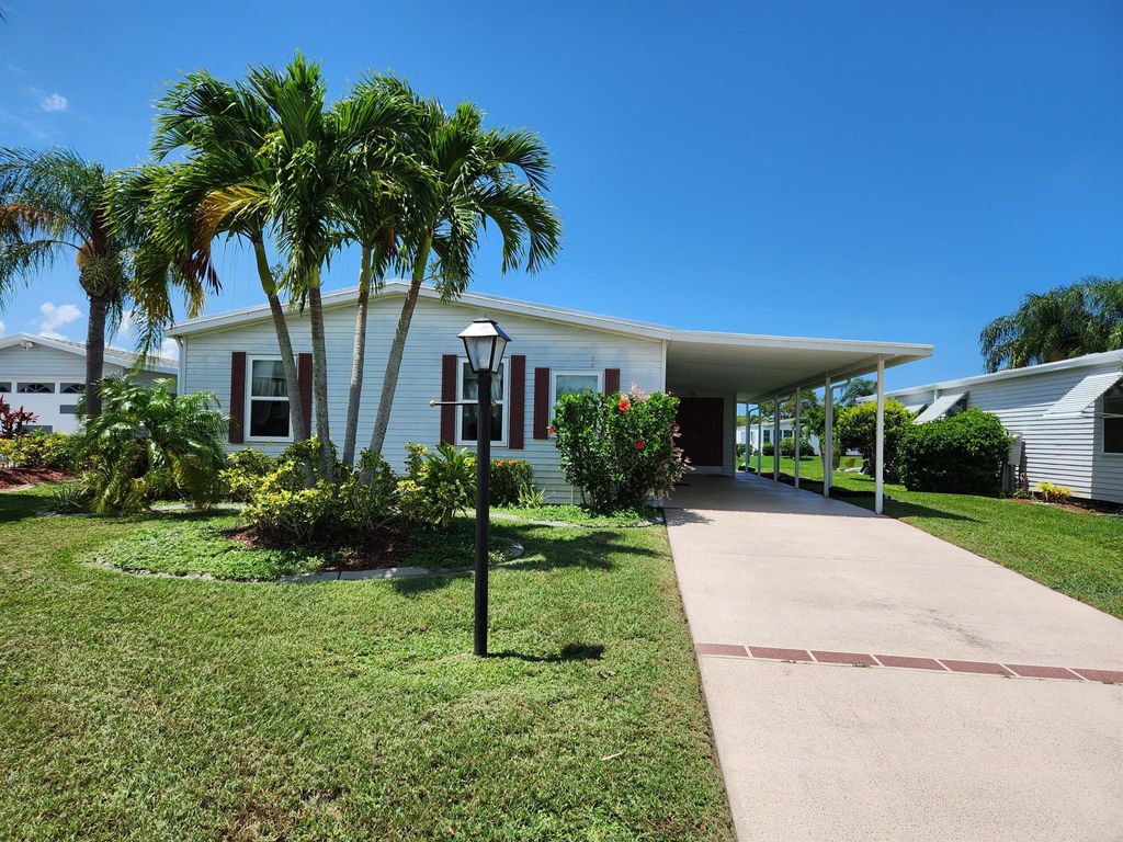 Photo of 8471 Schefflera Court, Port St Lucie, FL 34952 (MLS # R10901404)