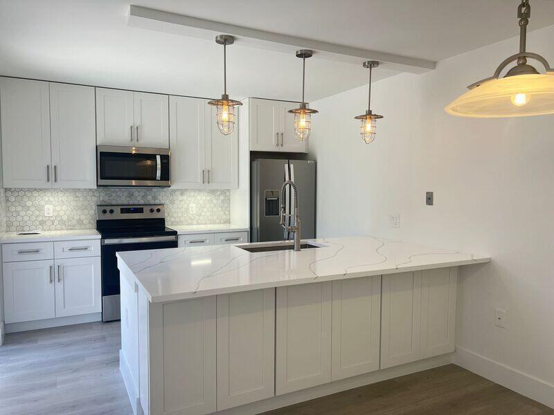 VILLAGE OF SANDALWOOD LAKES SOUTH - Residential Lease