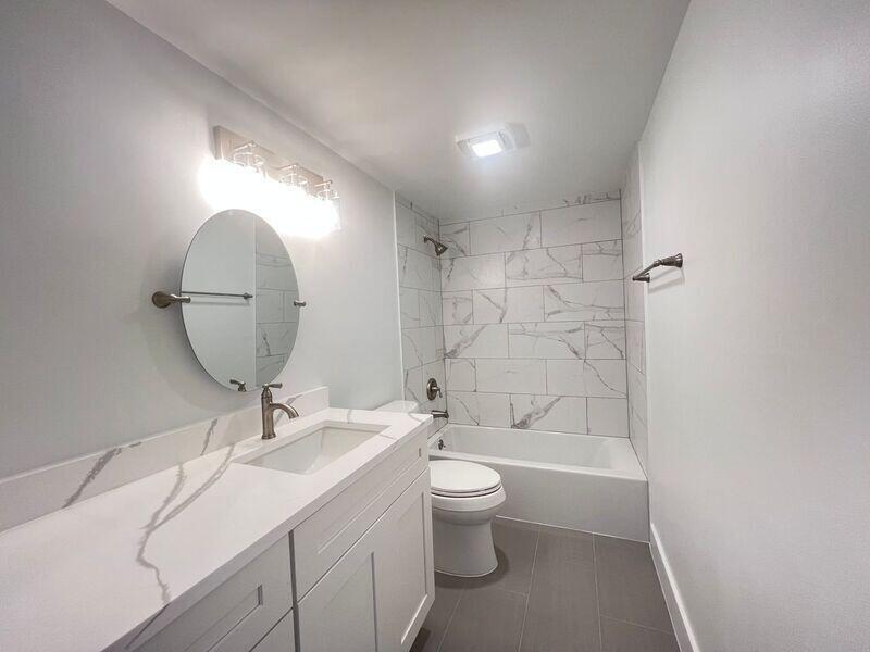 VILLAGE OF SANDALWOOD LAKES SOUTH - Residential Lease