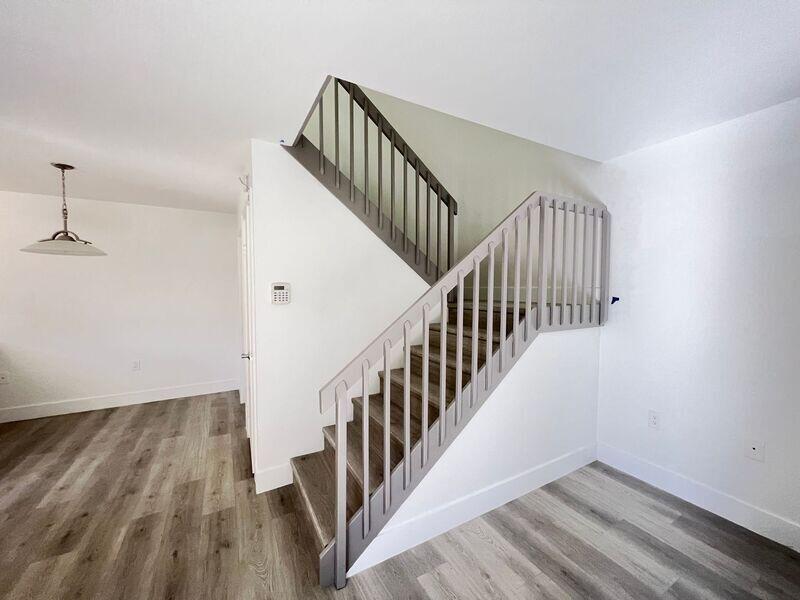 VILLAGE OF SANDALWOOD LAKES SOUTH - Residential Lease