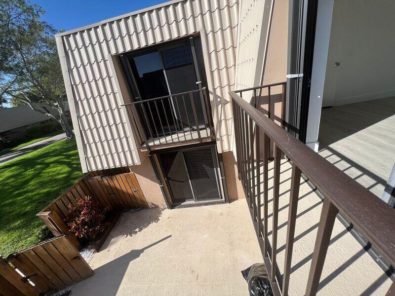 VILLAGE OF SANDALWOOD LAKES SOUTH - Residential Lease