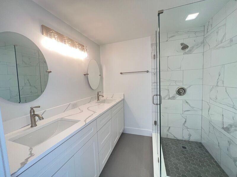 VILLAGE OF SANDALWOOD LAKES SOUTH - Residential Lease