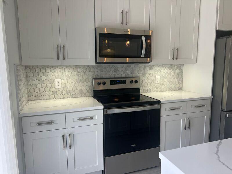 VILLAGE OF SANDALWOOD LAKES SOUTH - Residential Lease