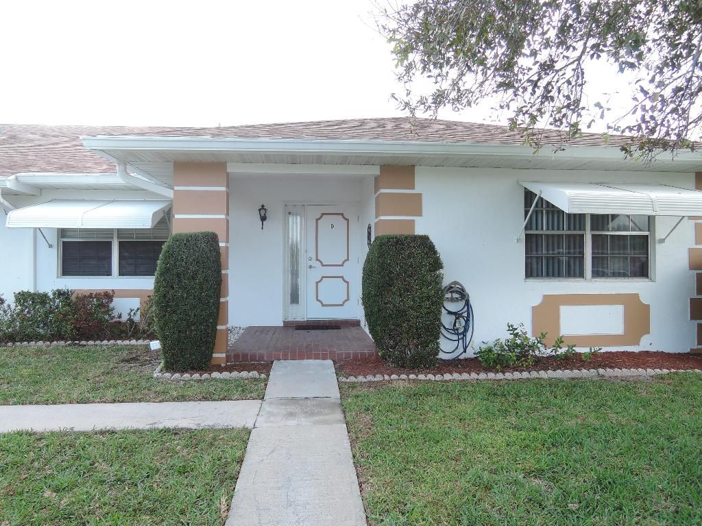 Photo of 937 Savannas Point Drive #Apt D, Fort Pierce, FL 34982 (MLS # R10949910)