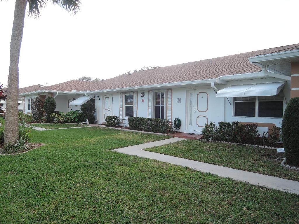 Photo of 937 Savannas Point Drive #Apt D, Fort Pierce, FL 34982 (MLS # R10949910)