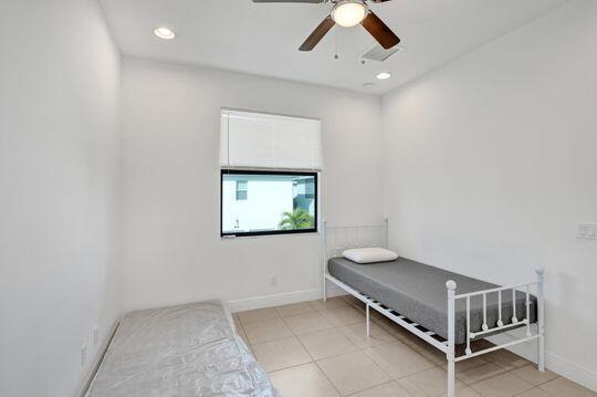 ALTON NEIGHBORHOOD 1 - Residential Lease
