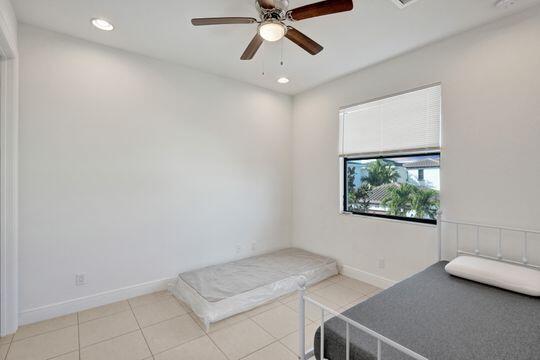 ALTON NEIGHBORHOOD 1 - Residential Lease