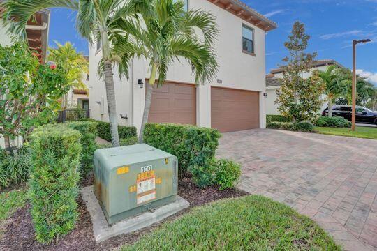 ALTON NEIGHBORHOOD 1 - Residential Lease