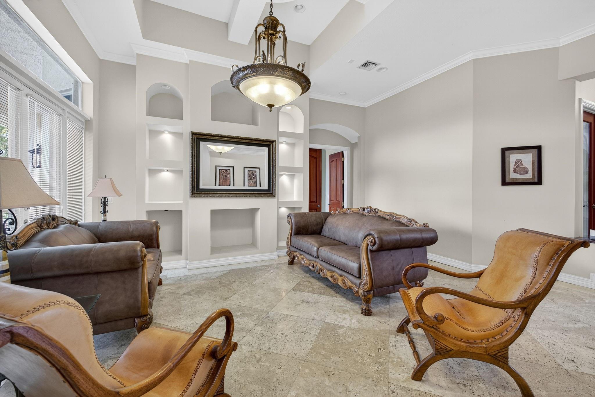 Heftler Homes-Tamarac 101 - Residential