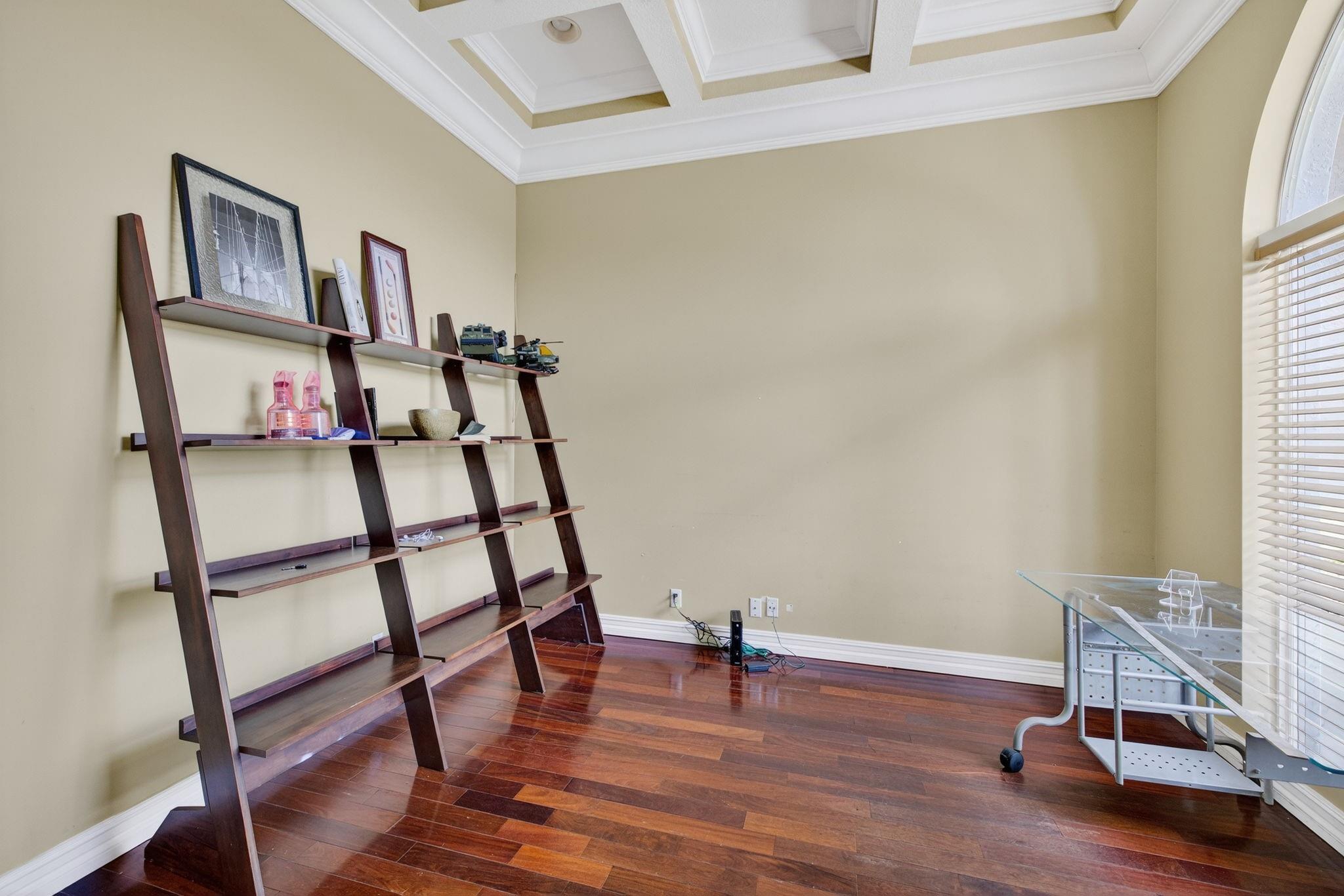Heftler Homes-Tamarac 101 - Residential