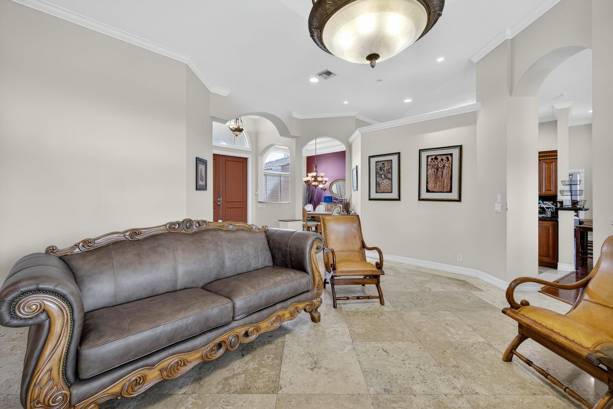 Heftler Homes-Tamarac 101 - Residential