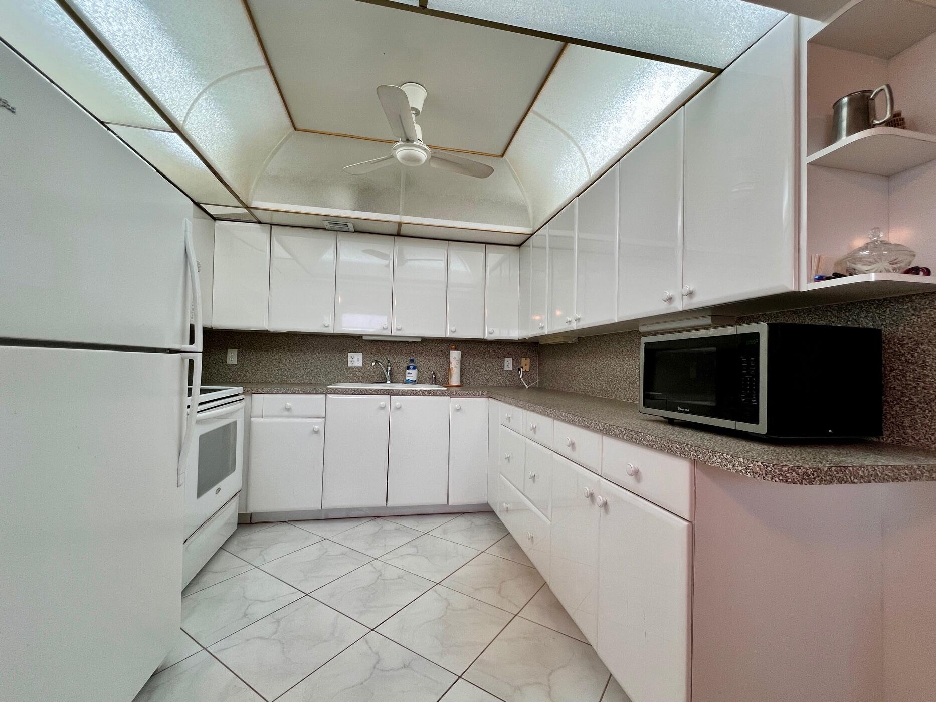 461 Wellington J