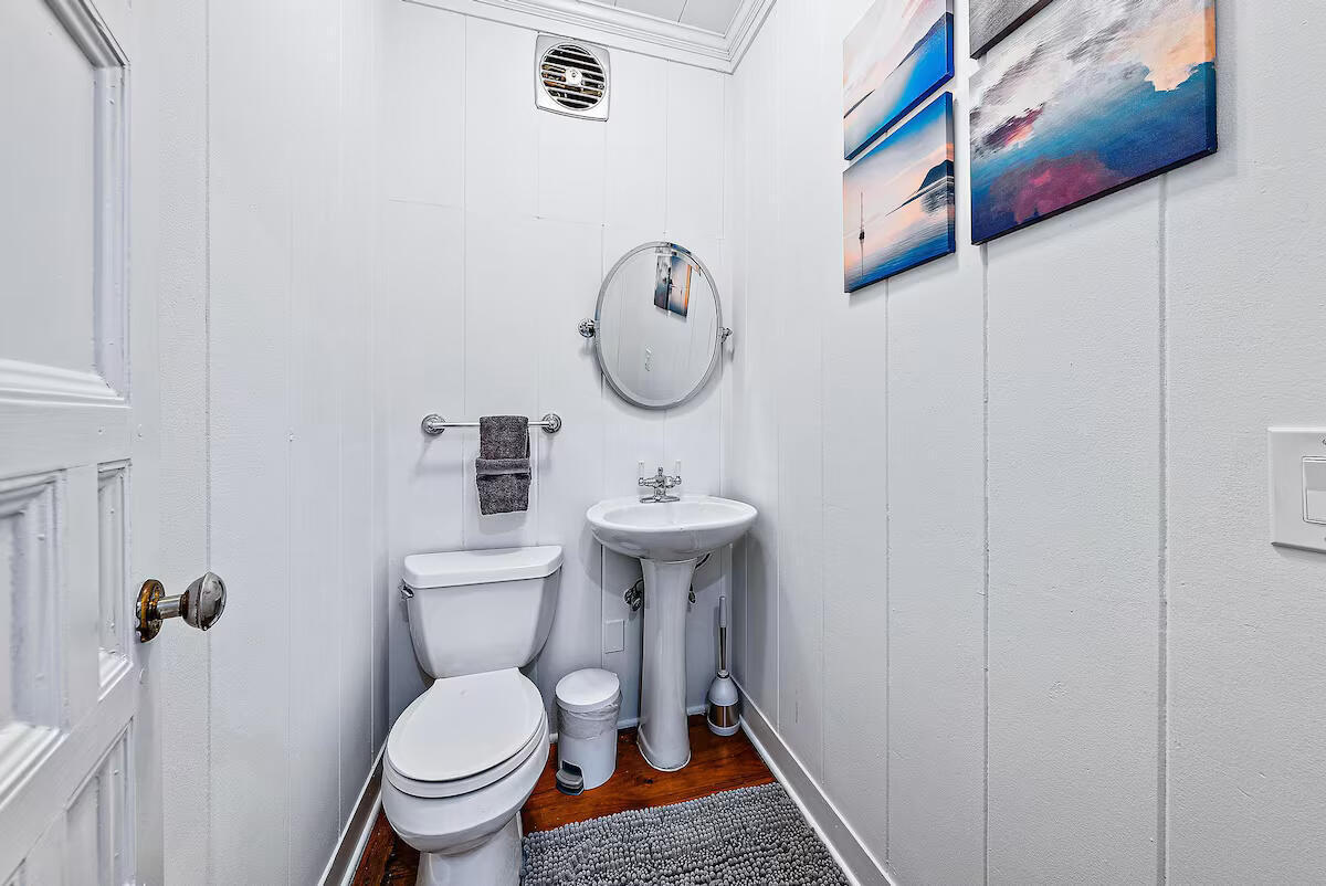 ESTATES OF SOUTH PALM BEACH - Residential Lease